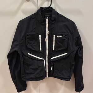 NIKE UTILITY JACKET SIZE SMALL